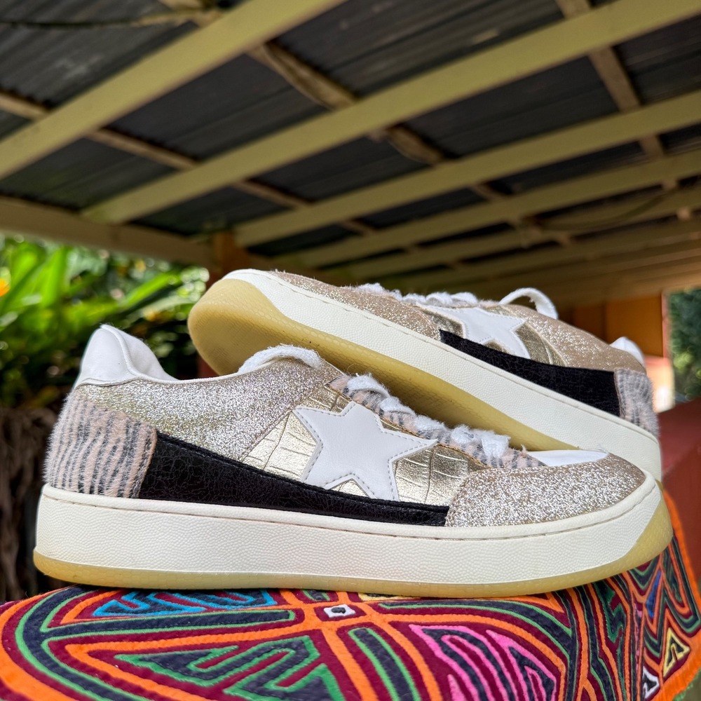 Bakers Glitter Animal Print Sneakers Women's 39 Fits US‎ 8–8.5 Gold White Star
